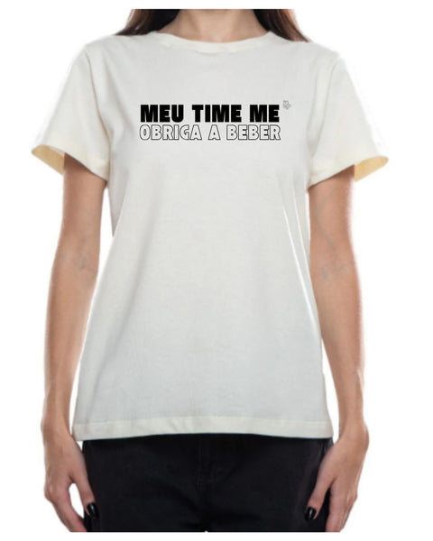 Camiseta - Meu time me obriga a beber | Estilo Butiquim